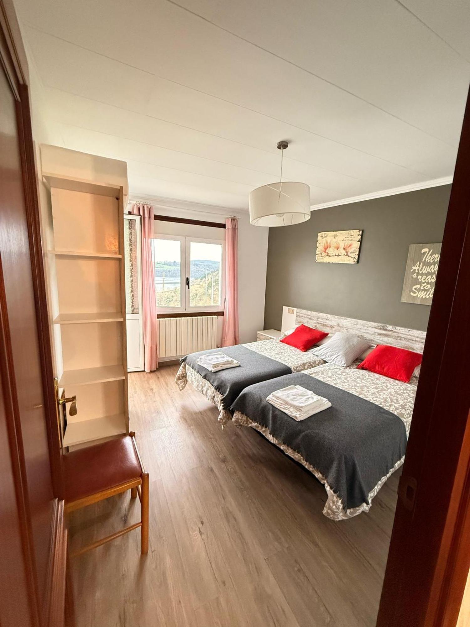 Apartamentos Portolux Portomarín Extérieur photo