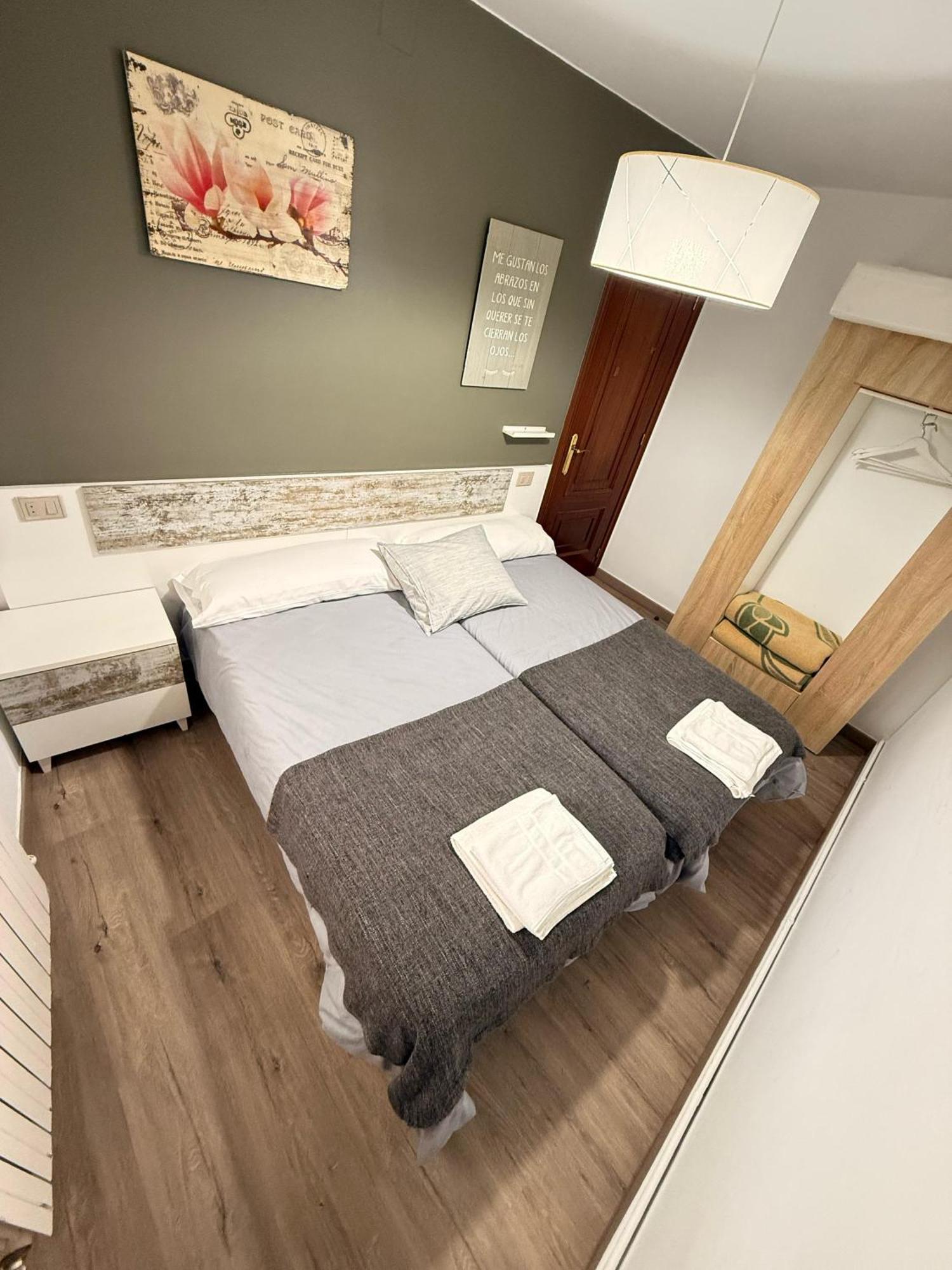 Apartamentos Portolux Portomarín Extérieur photo